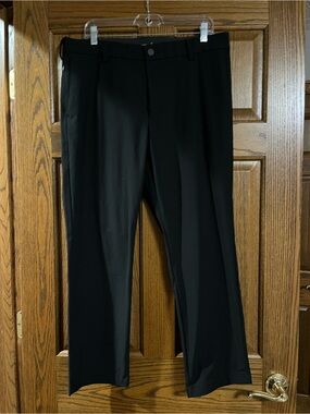 Dockers Go Black Active Slim Style Pants Size  W 34 x L 29 -